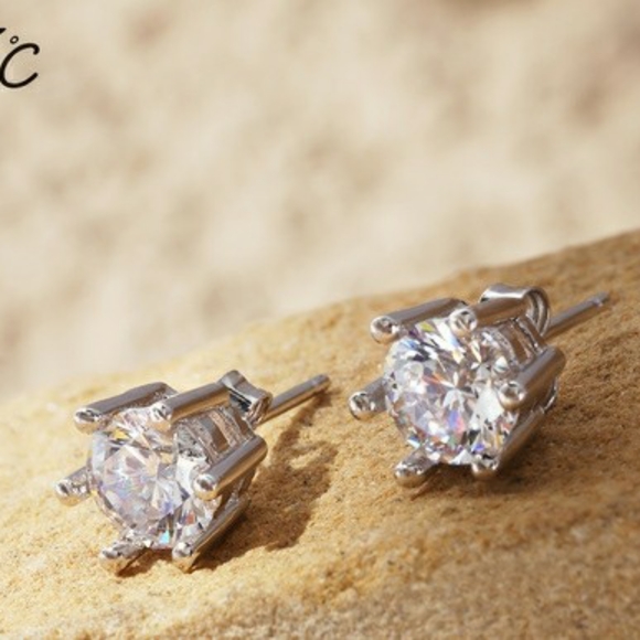 SEVENDEGREE 925 Sterling Silver Round Earrings - Picture 3 of 7